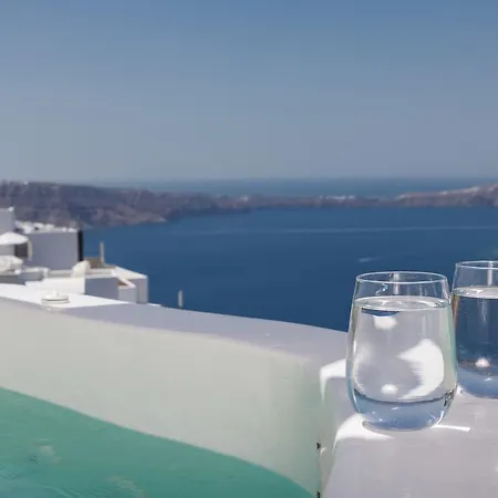 Tholos 4* Imerovigli (Santorini)