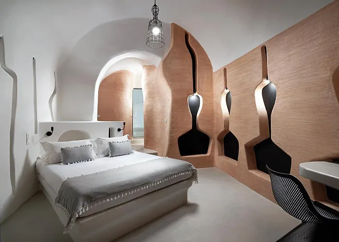 ثولوس ريزورت إيميروفيغلي