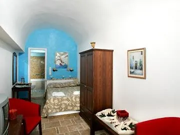 Tholos 4* Imerovigli (Santorini)