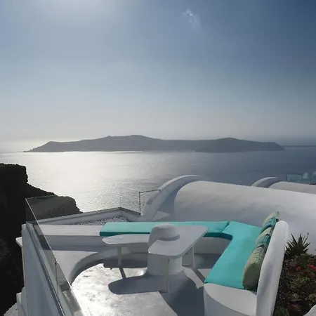 Tholos Hotel 4*