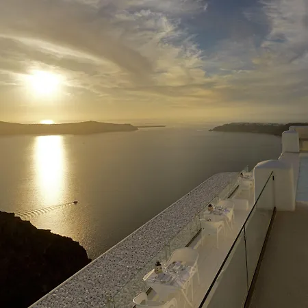 Hotel Tholos