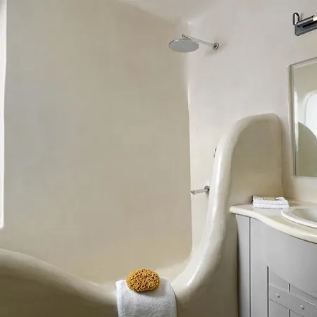 Tholos 4* Imerovigli (Santorini)