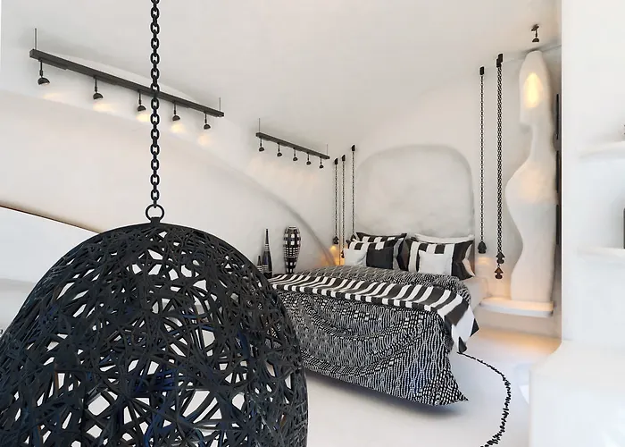 Tholos Hotel Imerovigli (Santorini)