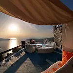 ثولوس ريزورت إيميروفيغلي