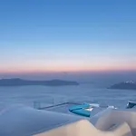 ثولوس ريزورت إيميروفيغلي
